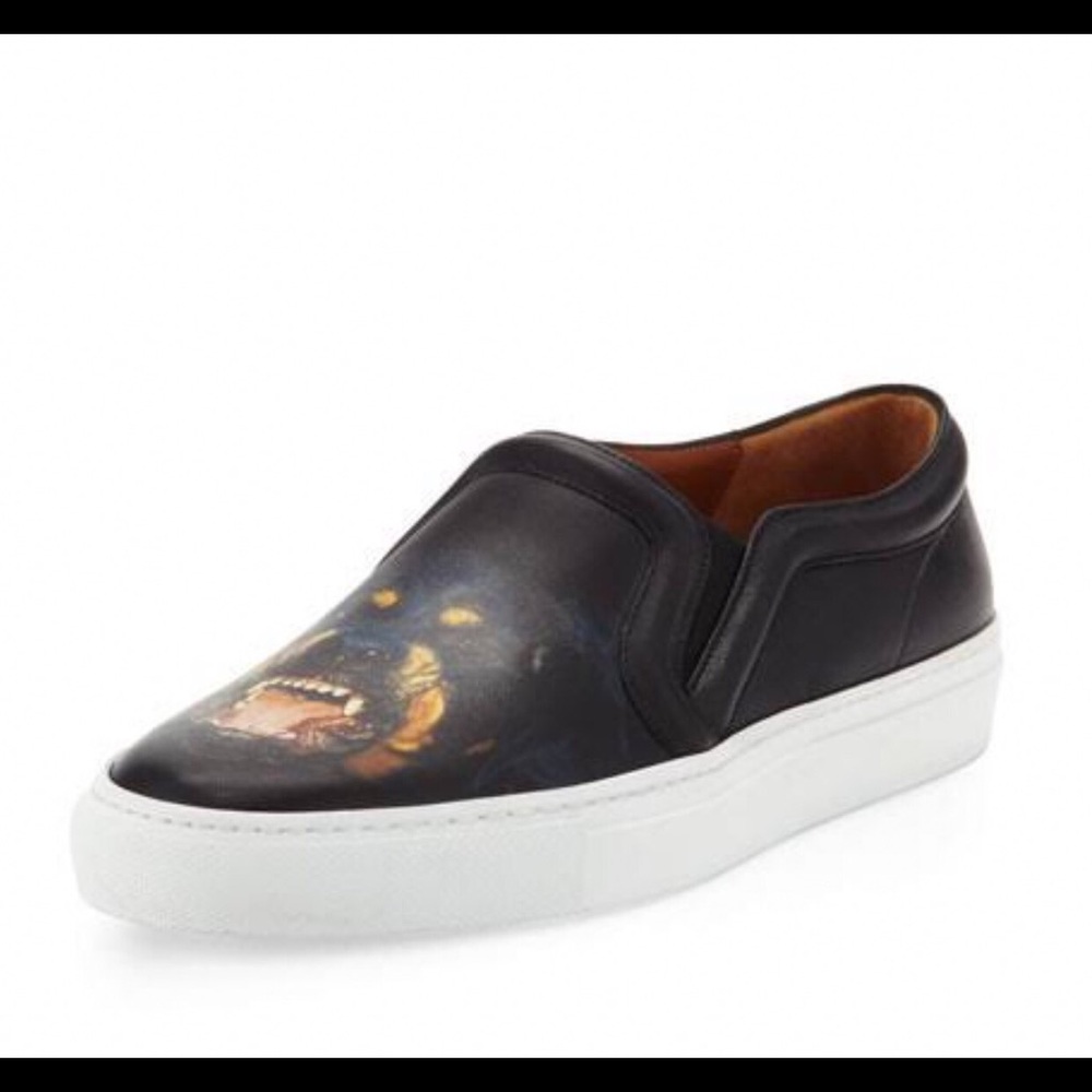 Givenchy 😍 - Picture 3 of 3